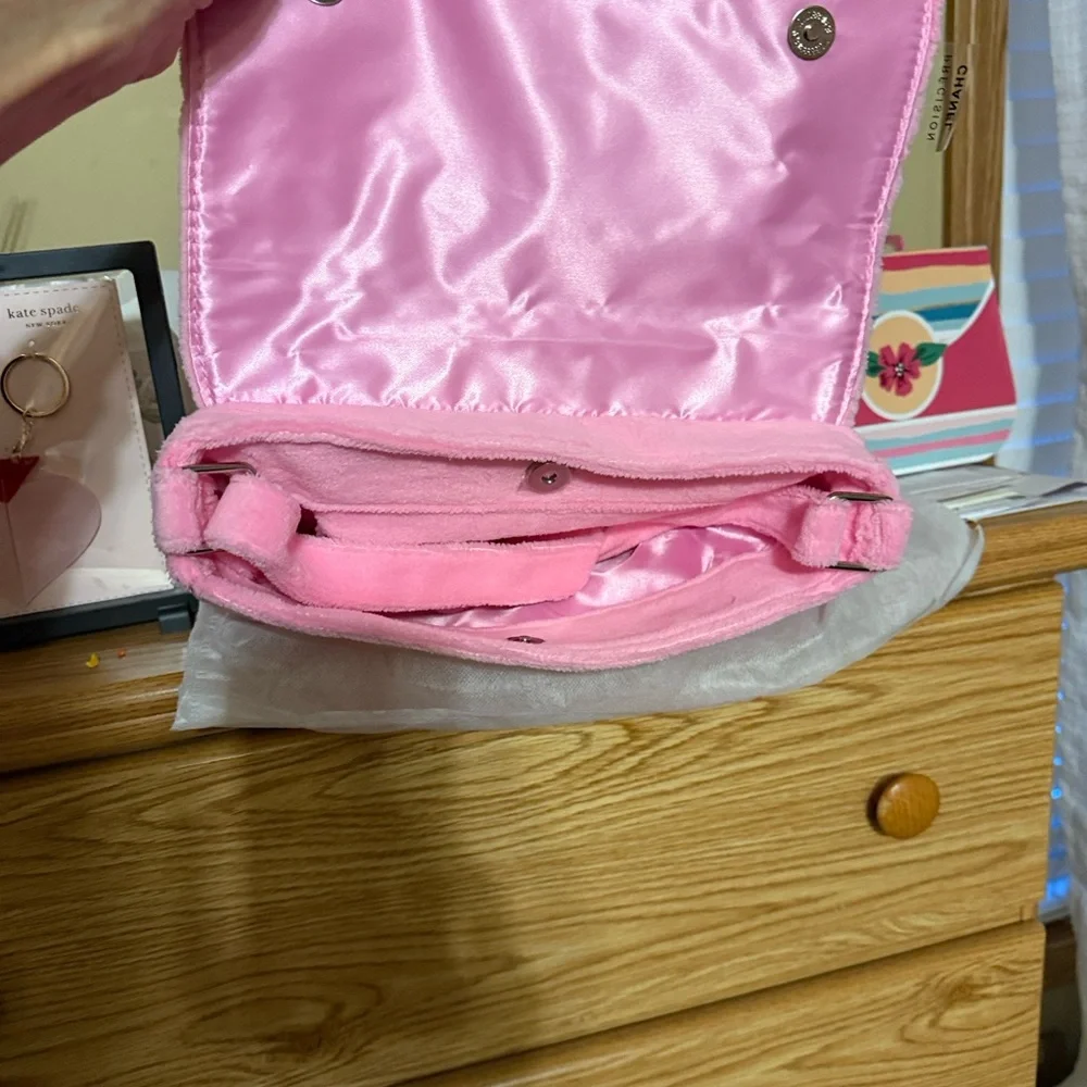 Chanel Precision VIP Promotion Crossbody Fuzzy Pink Bag - Picture 5 of 7